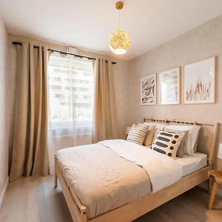 Apartment Wola Cosy Beige