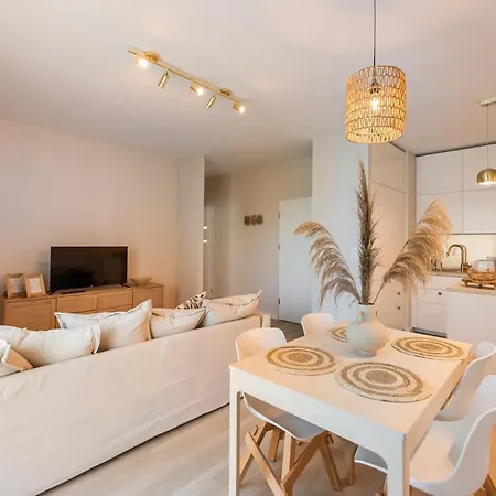 Wola Cosy Beige Апартаменты